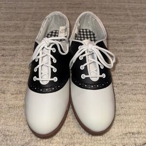 Excellent Condition Predictions Saddle Shoes Womens 6.5